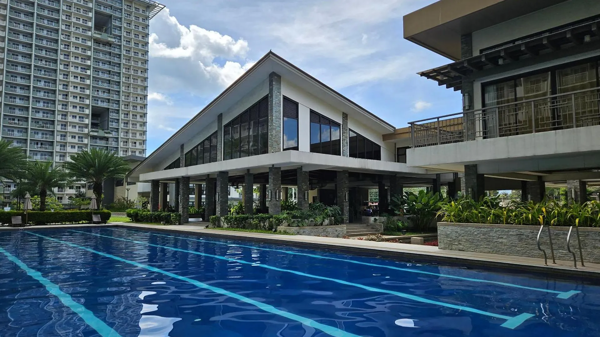 Verdon Parc Haven Cozy Condo In Ecoland, Davao