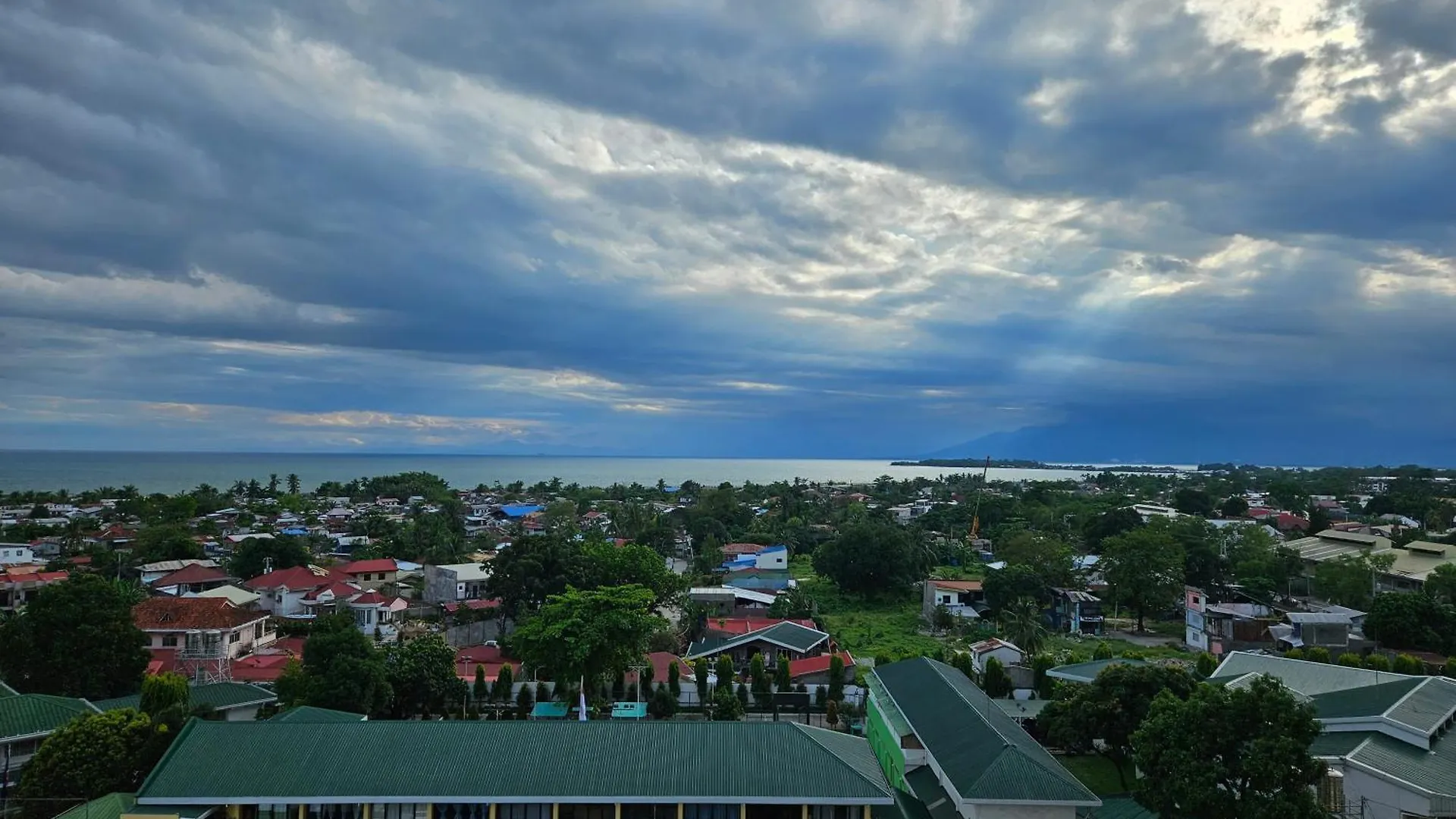 Verdon Parc Haven Cozy Condo In Ecoland, Davao